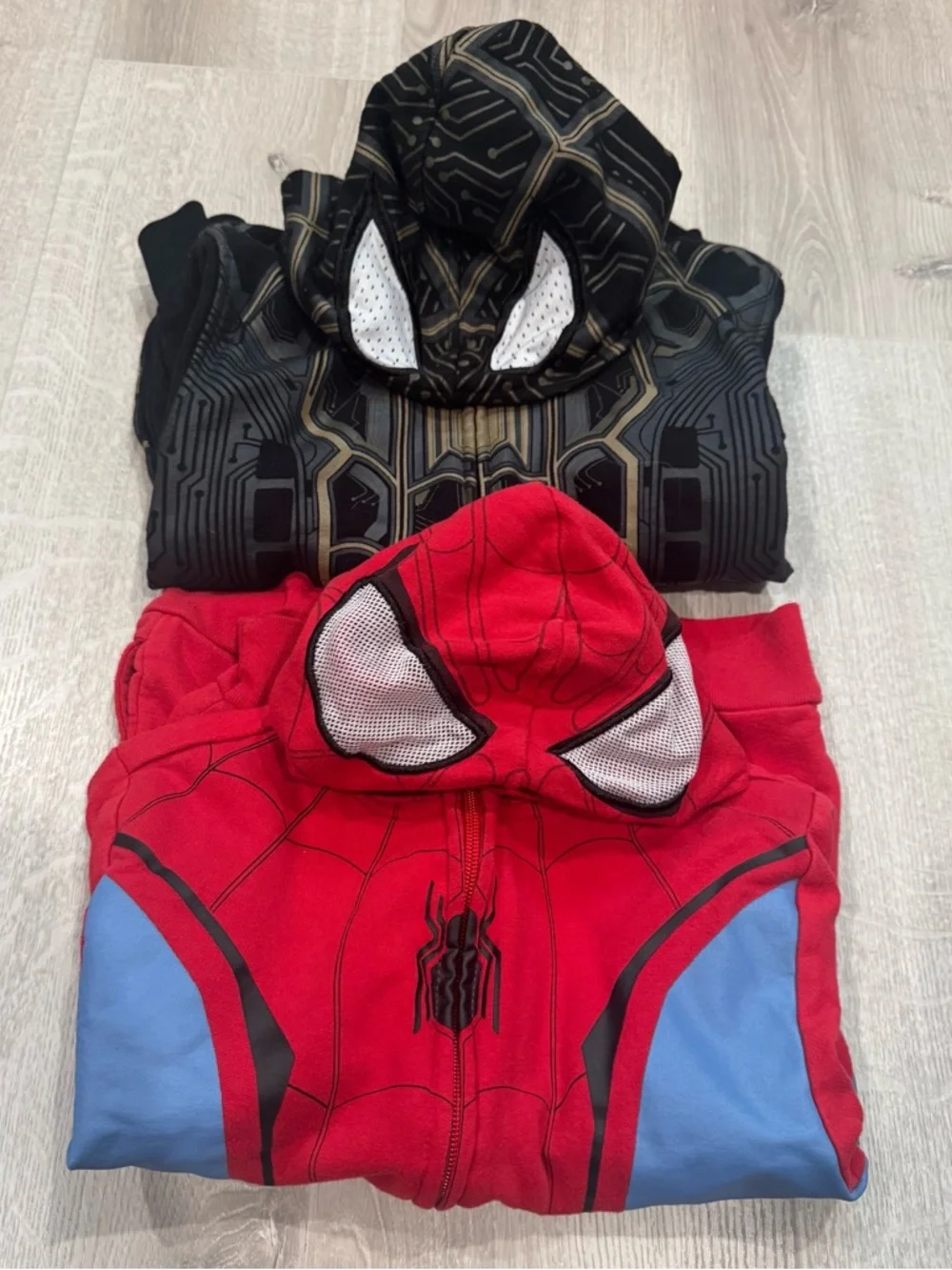 GUC Marvel | Spiderman Classic + No Way Home | Zip Hoodie | Sz Small | Set of 2